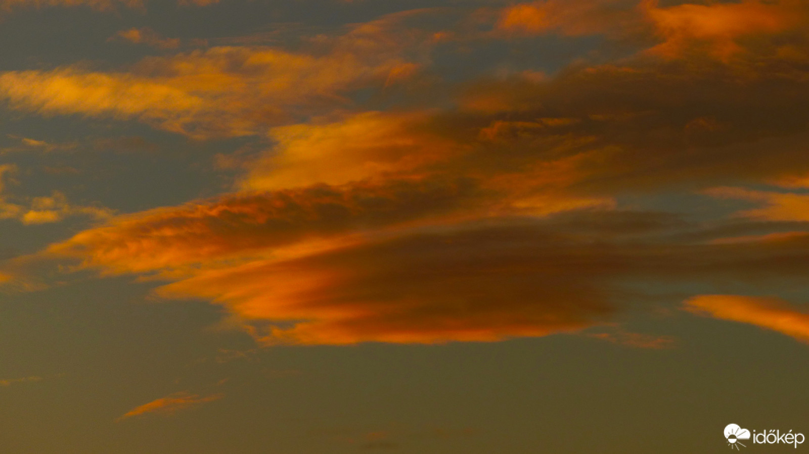 A mai UFO is megjött