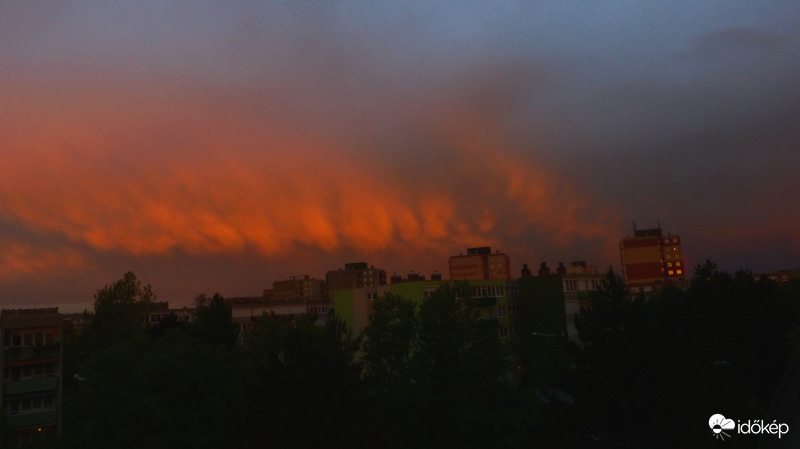 Eső után (színes) köpönyeg