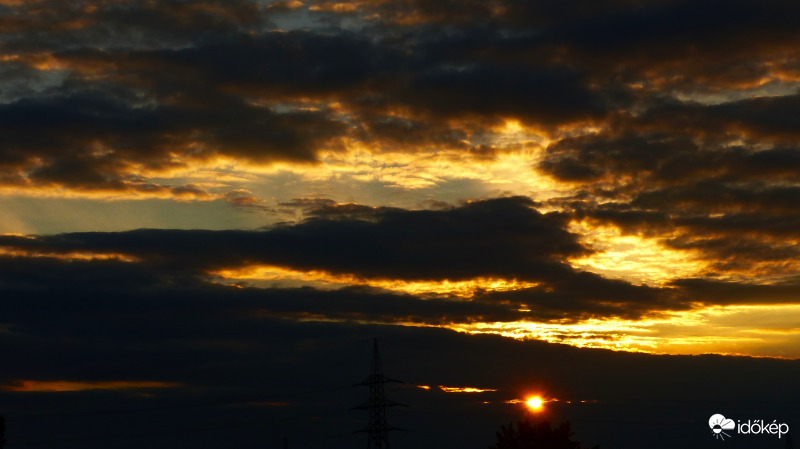 Színpompás naplemente