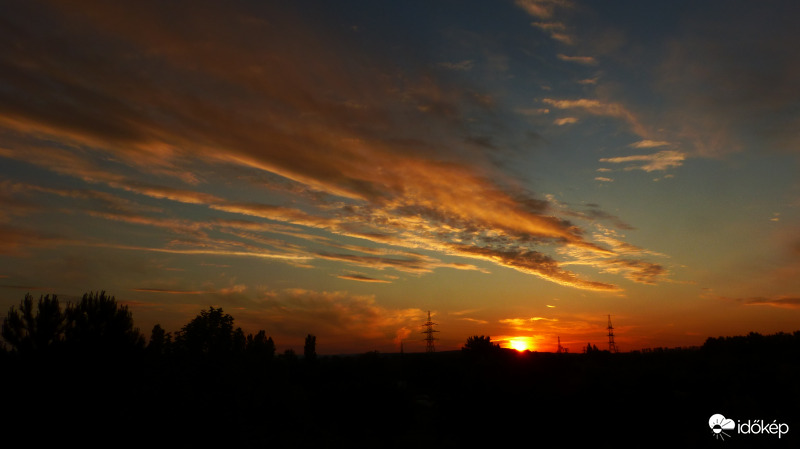 Sárkányos naplemente