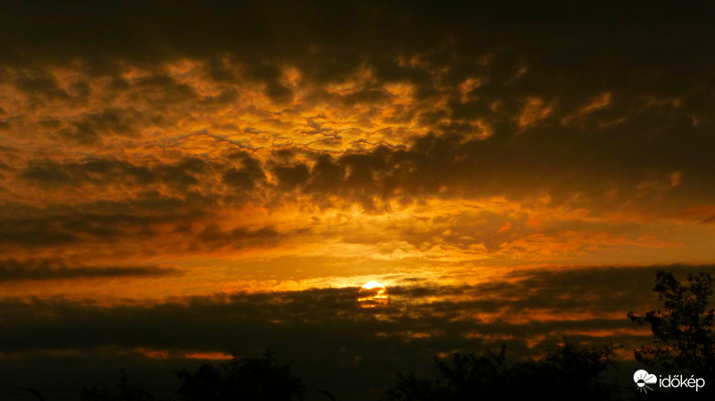 "Szaharás " naplemente