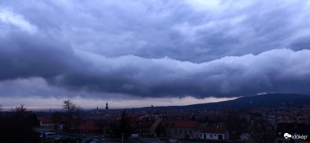 Dermesztő panoráma