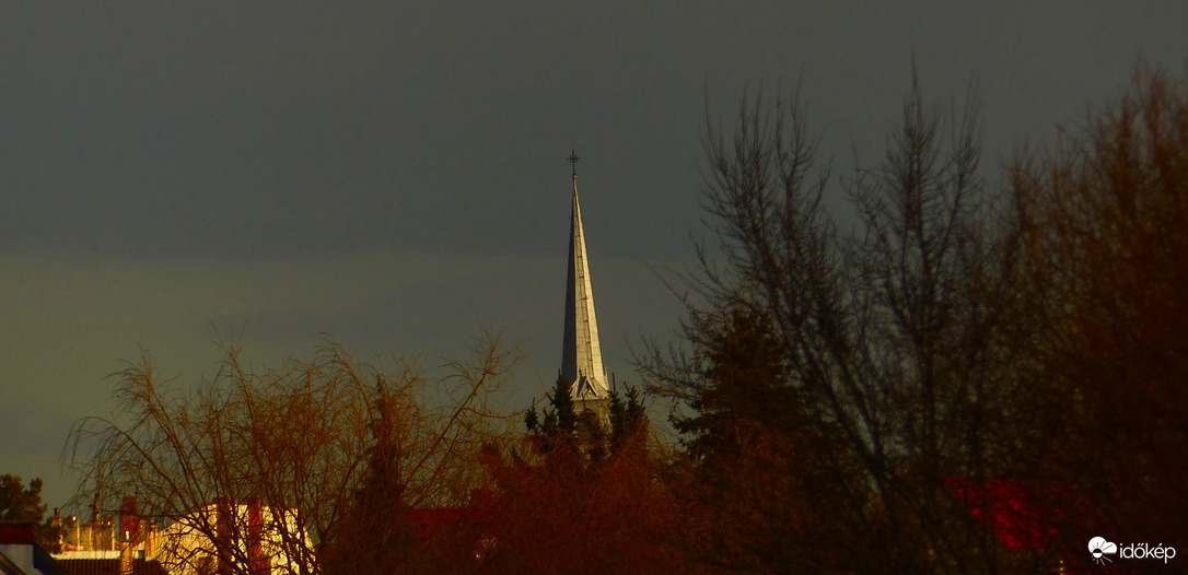 Soproni ferde torony