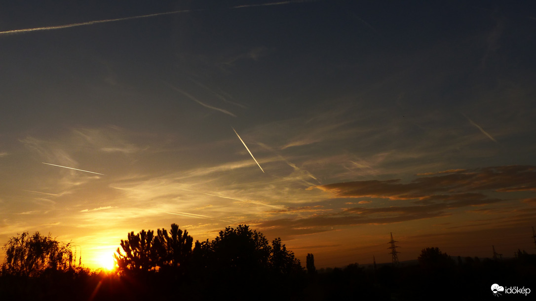 Naplemente - fokozott légitevékenységgel
