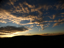 Naplemente után - telihold kelte előtt