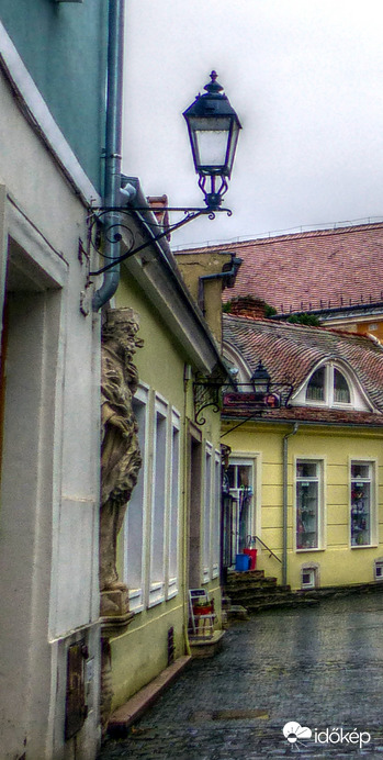 NSzJ: Vajon meddig esik még ?