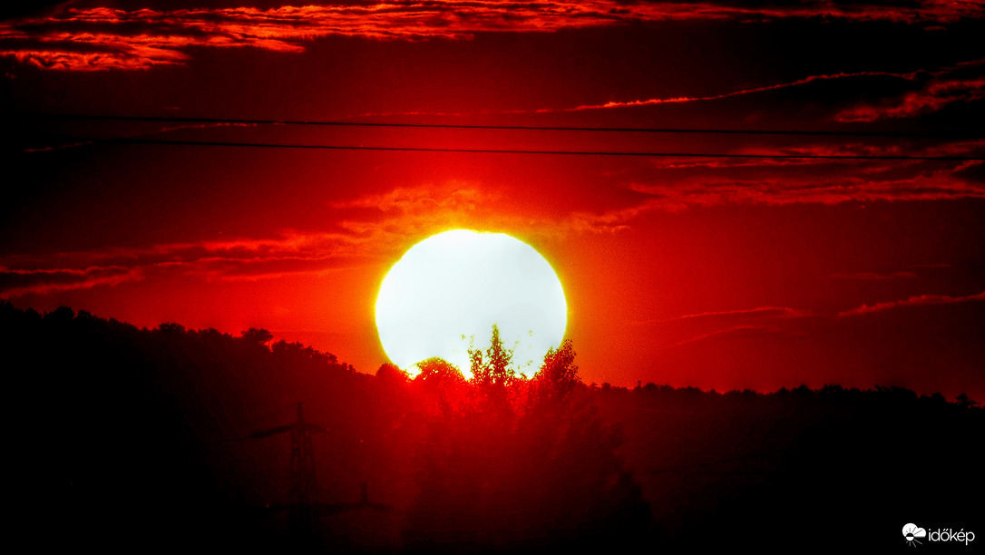 Napocskánk "rőt" ereje