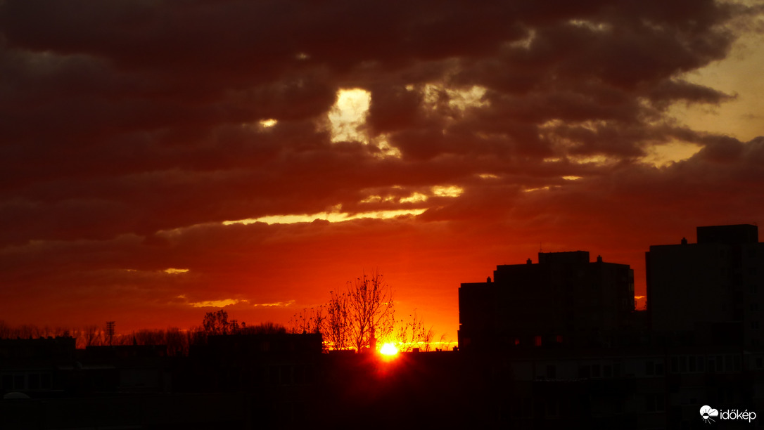"A felkelő Nap háza" / Sopron