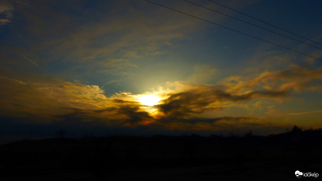 Reggeli párában bújkáló