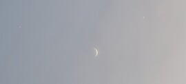 Jupiter, Hold, Vénusz