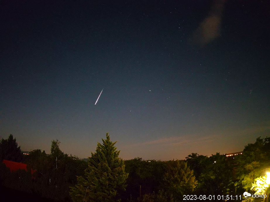 Meteor Balatonszemesről 2023.08.01 01:51:11