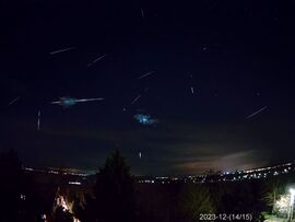 December 14/15 éjszaka meteorjai egy képen.