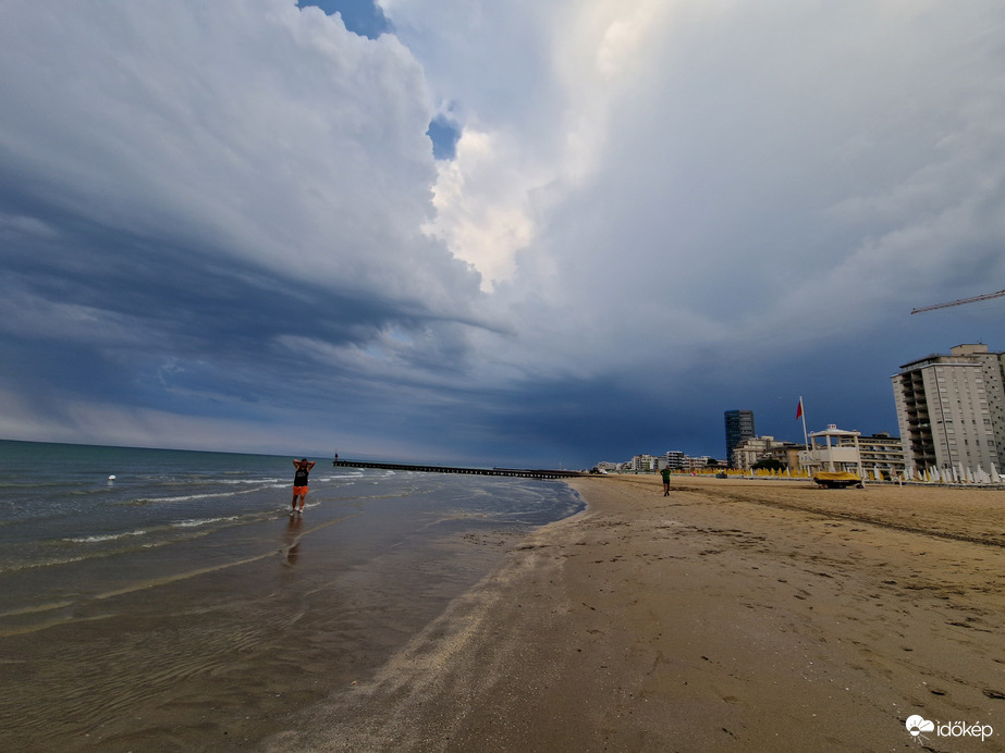 Vihar a tengerparton 