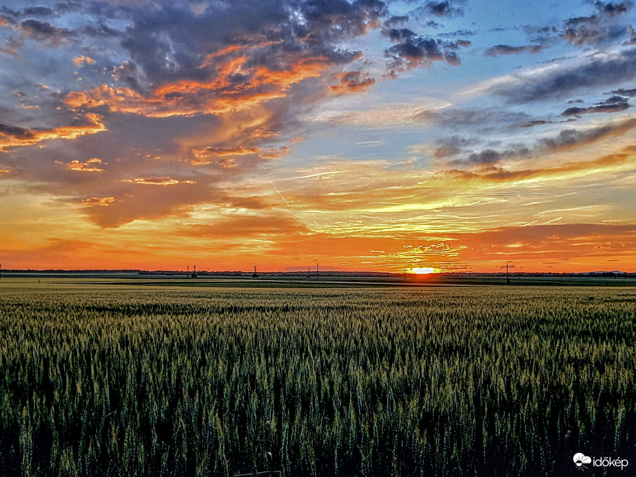 Alkonyati színvilág. 