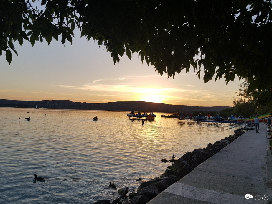 Balatonfűzfő