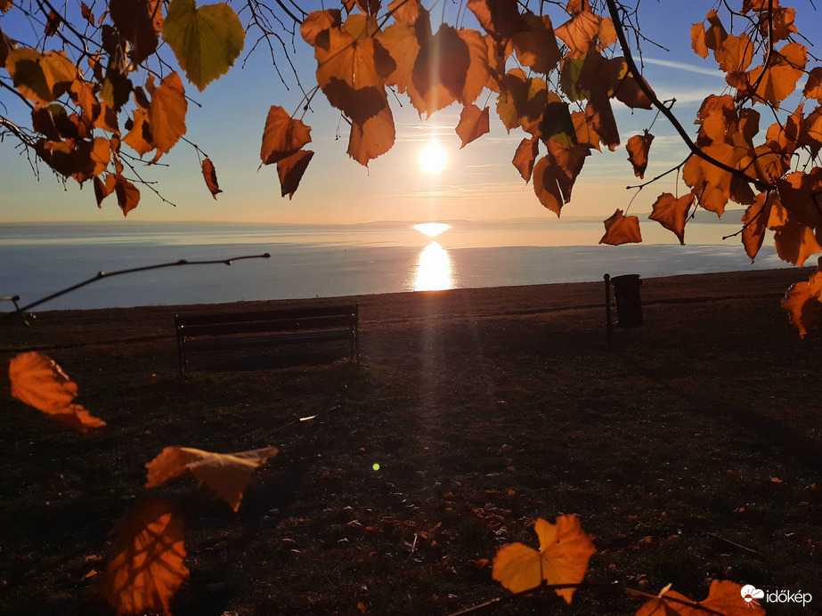 Őszi naplemente 