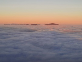Ködpaplanos naplemente a Mecsekről 