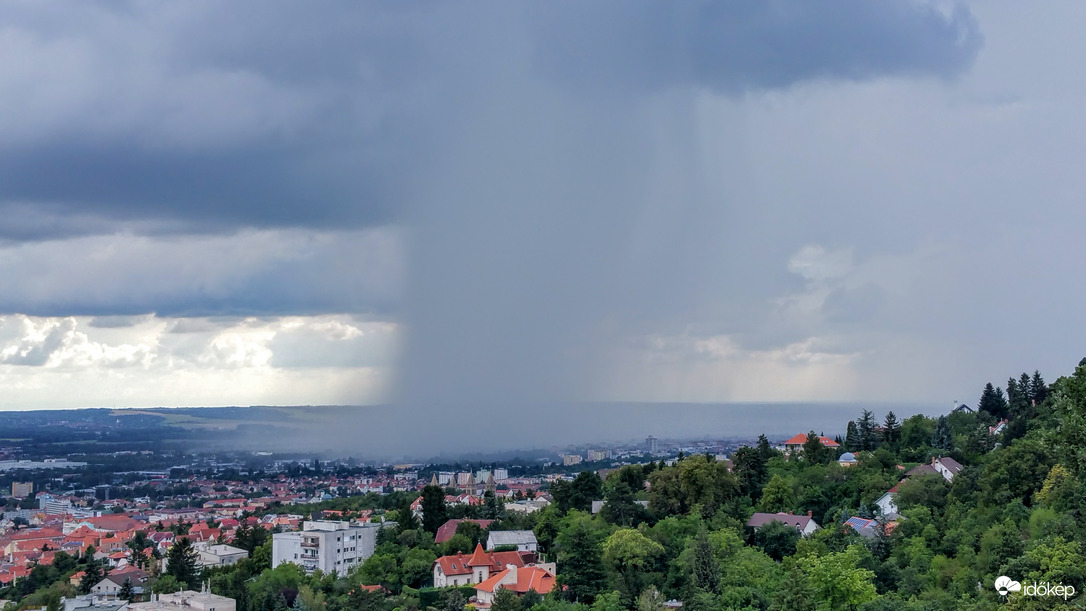 Nyári légzuhatag Pécsett (2020.08.15.)