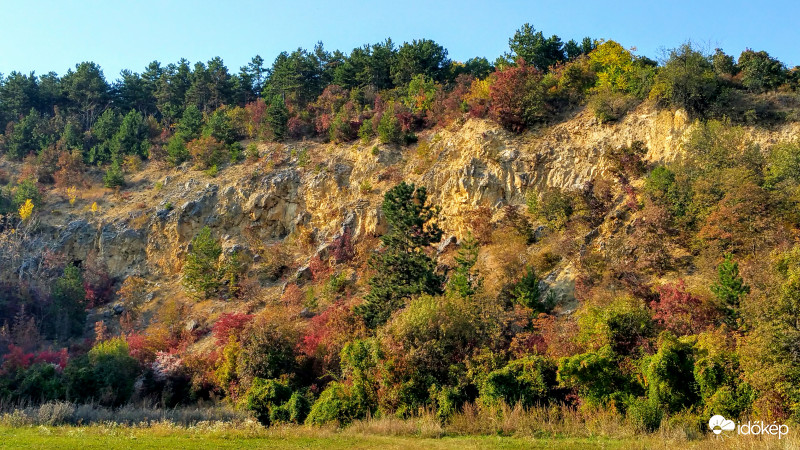 Felhagyott kőfejtői ősz