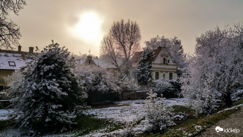 Köd és a Nap Pécsett