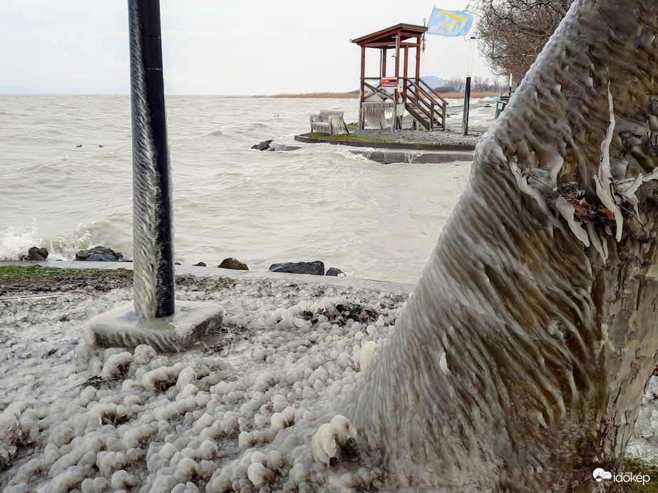 Jeges csodavilág Balatonfenyvesen
