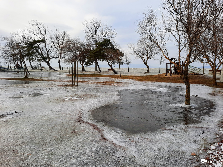 Jeges csodavilág Balatonfenyvesen
