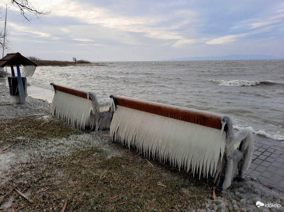 Jégbe zárt világ Fonyódon