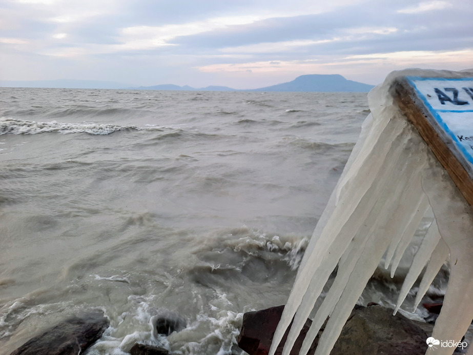 Jégbe zárt világ Fonyódon