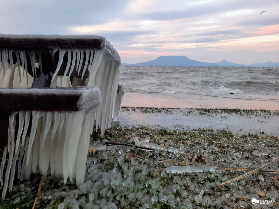 Jégbe zárt világ Fonyódon