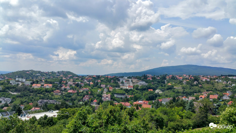 Pécsi felhővarázs