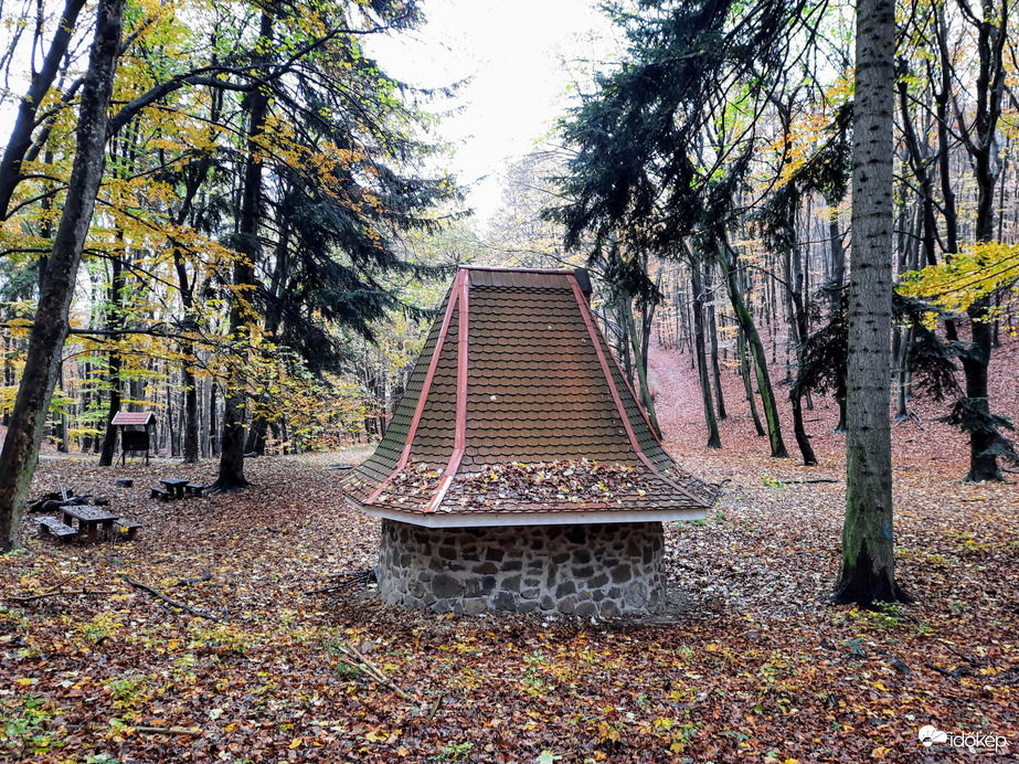 Mézeskalács-házikó a Kelet-Mecsekben