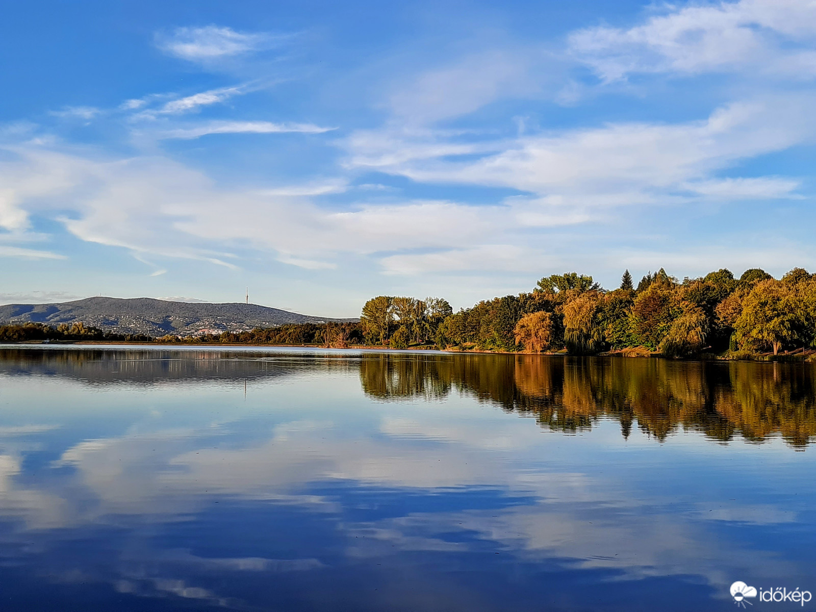 Őszi tükröződés