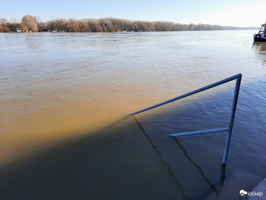 Áradó Duna Mohácsnál