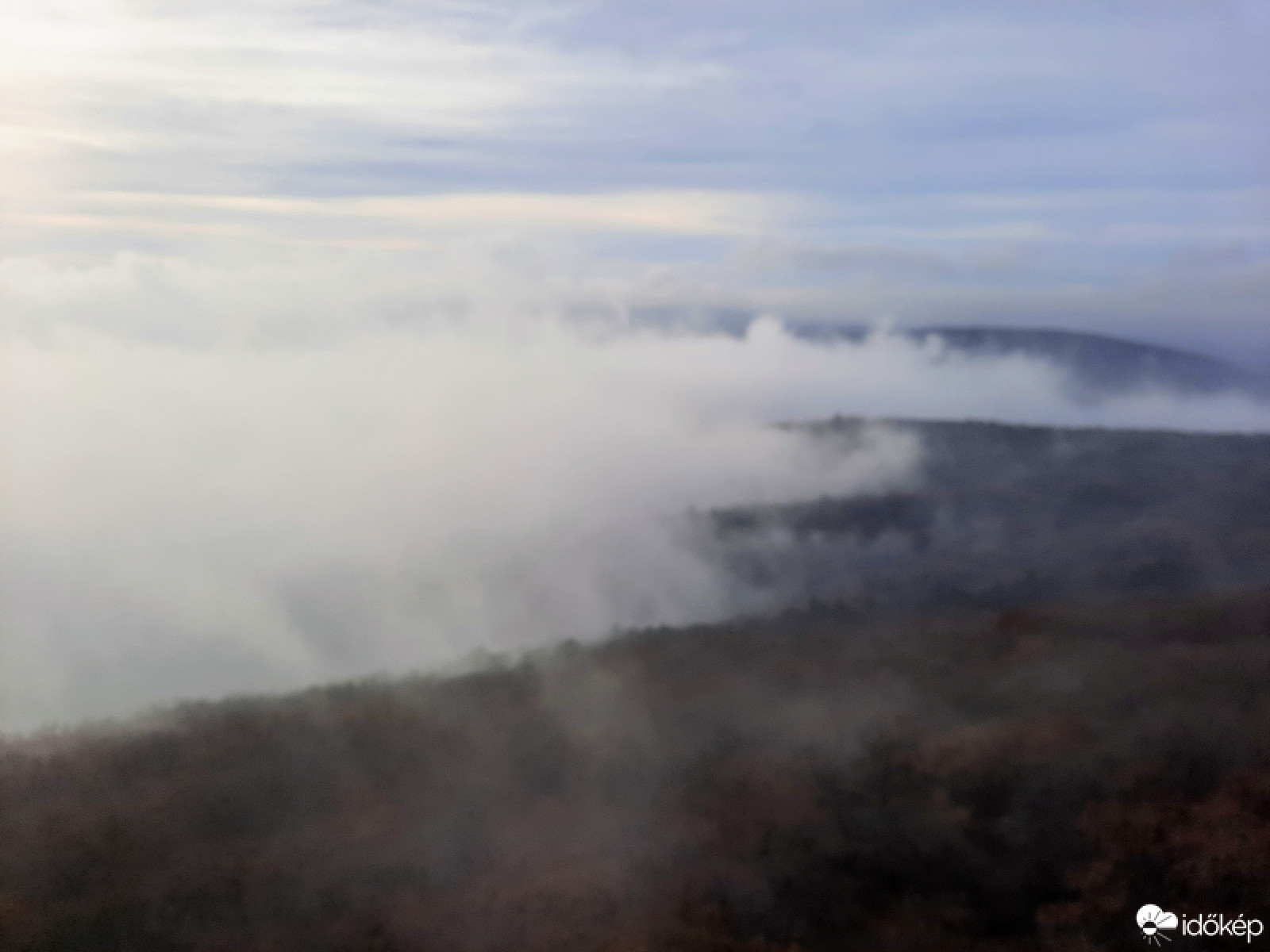Ködpaplan a Mecsekből