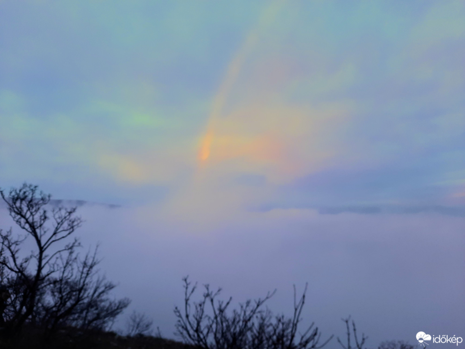 Szivárvány és ködpaplan 