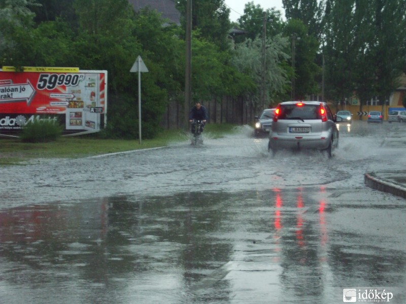 2011.06.01. Jégeső után